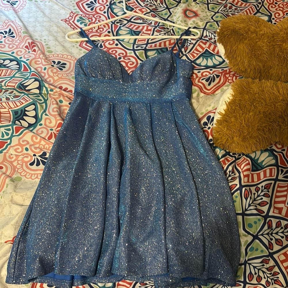 cute homecoming dress ! only been worn once i cannot fit it anymore !